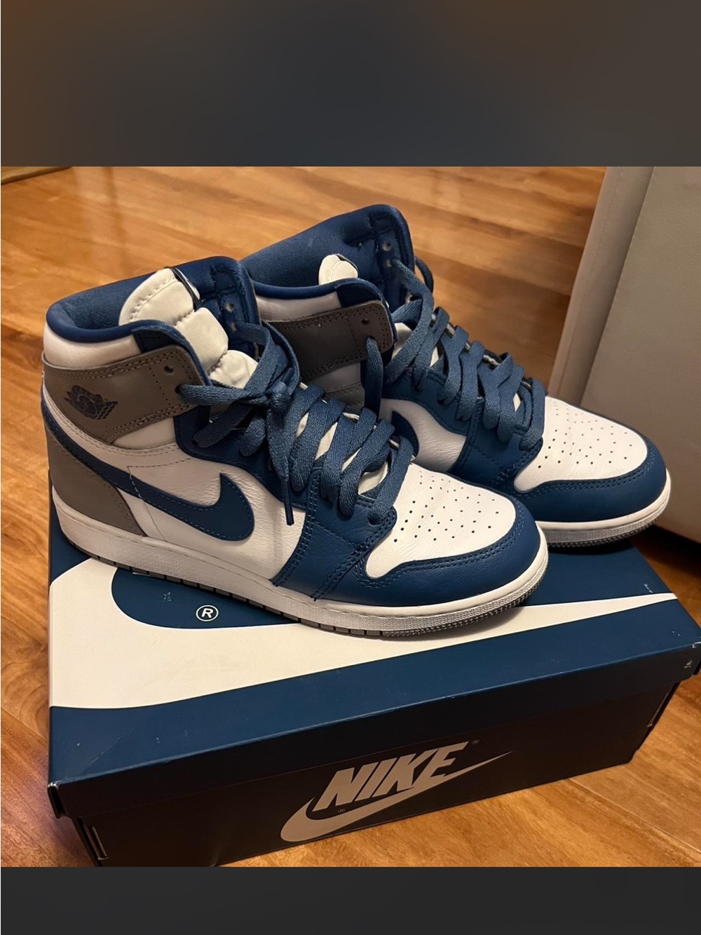 Nike Air Jordan 1 Mid Men’s Sneakers - Navy/White/Gray